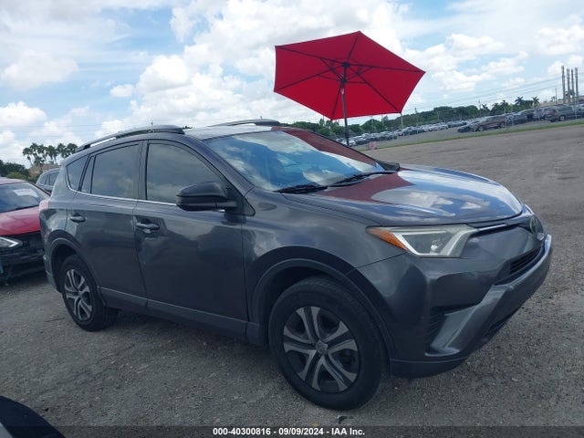 Toyota RAV4 LE 2017 JTMZFREV9HJ711197 Image 13