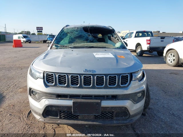Jeep Compass Latitude 4x4 2024 3C4NJDBN6RT109646 Image 11