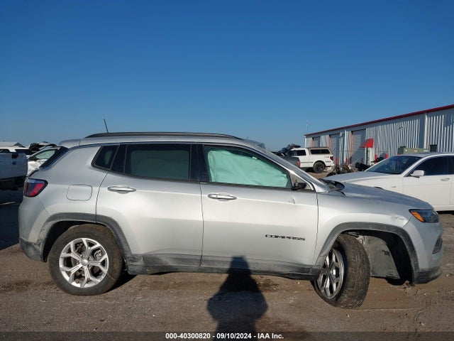 Jeep Compass Latitude 4x4 2024 3C4NJDBN6RT109646 Image 12