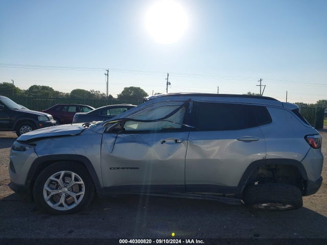 Jeep Compass Latitude 4x4 2024 3C4NJDBN6RT109646 Image 13