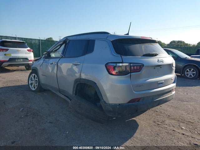 Jeep Compass Latitude 4x4 2024 3C4NJDBN6RT109646 Image 3