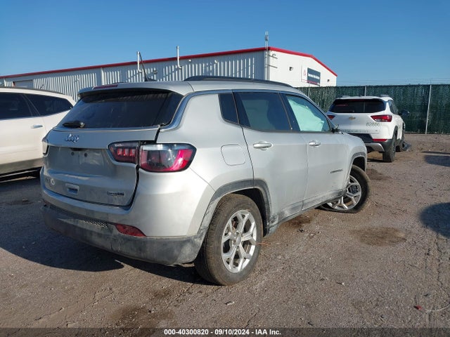 Jeep Compass Latitude 4x4 2024 3C4NJDBN6RT109646 Image 4