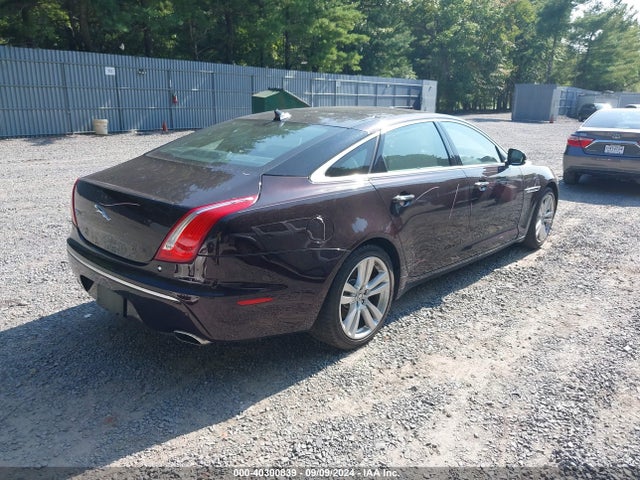 2011 JAGUAR XJ SAJWA2GB0BLV07669 Photo 3
