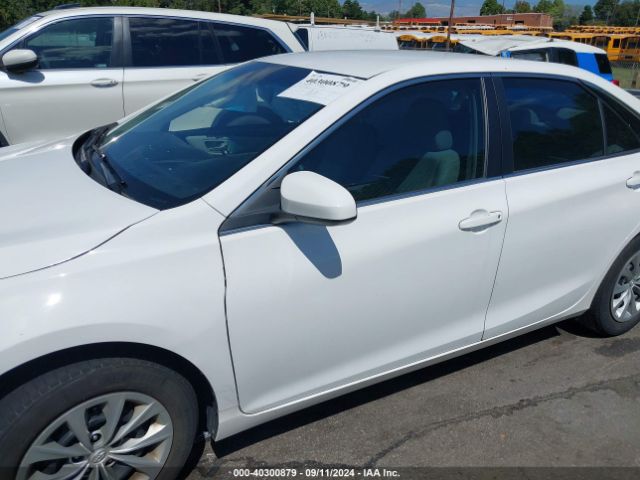4T1BF1FK9HU274870 Toyota CAMRY LE