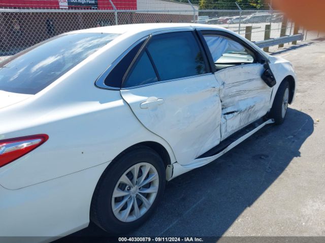 4T1BF1FK9HU274870 Toyota CAMRY LE
