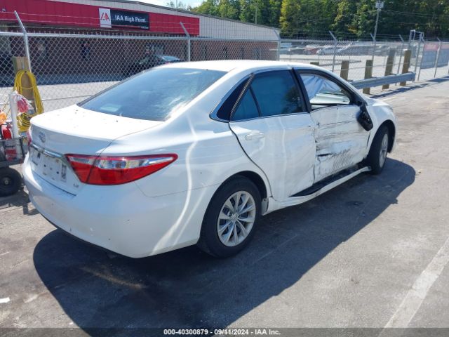 4T1BF1FK9HU274870 Toyota CAMRY LE