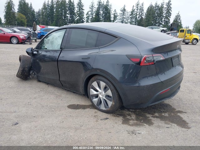 2024 TESLA MODEL Y 7SAYGDEE4RA224025 Photo 2