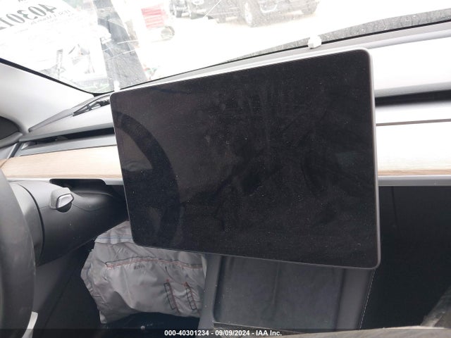 2024 TESLA MODEL Y 7SAYGDEE4RA224025 Photo 6