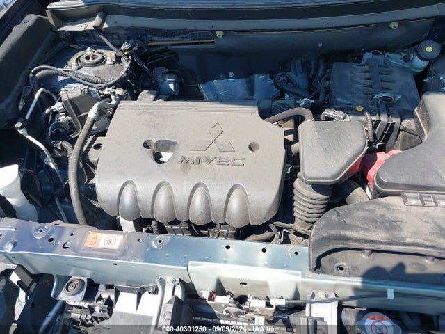 2019 MITSUBISHI OUTLANDER JA4AD2A39KZ054578 Photo 9