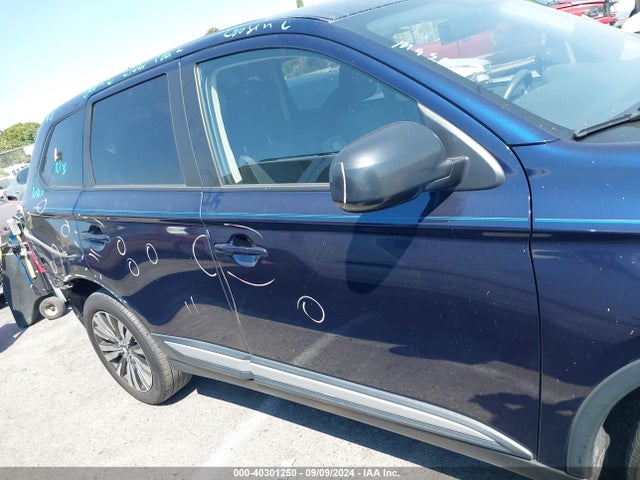 Mitsubishi Outlander Es 2019 JA4AD2A39KZ054578 Image 13