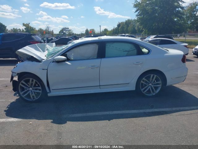 1VWMA7A30KC000109 Volkswagen Passat 2.0t Se R-line