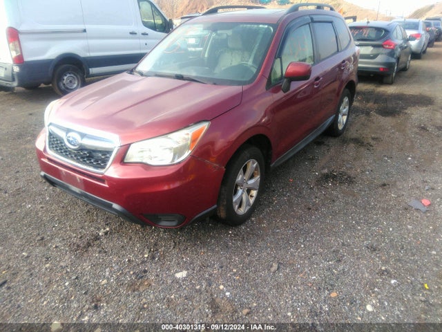 Subaru Forester 2.5i Premium 2014 JF2SJAEC8EH463951 Image 2