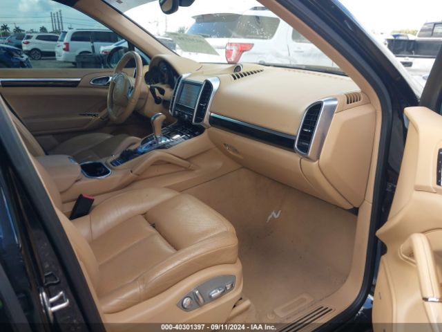 WP1AA2A21ELA07427 Porsche Cayenne