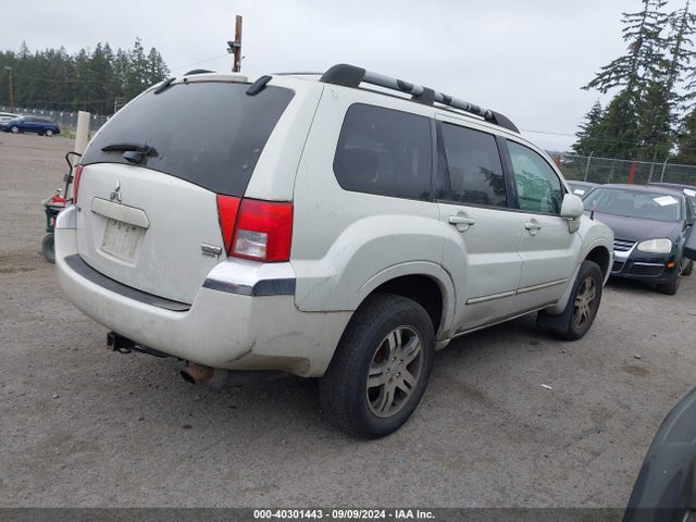 2004 MITSUBISHI ENDEAVOR 4A4MN31S74E014371 Photo 3