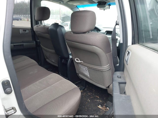 2004 MITSUBISHI ENDEAVOR 4A4MN31S74E014371 Photo 7