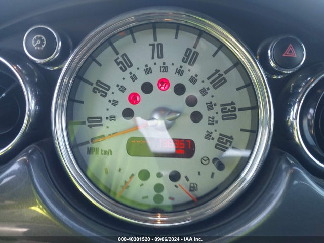 2006 MINI COOPER WMWRF33506TF64561 Photo 6