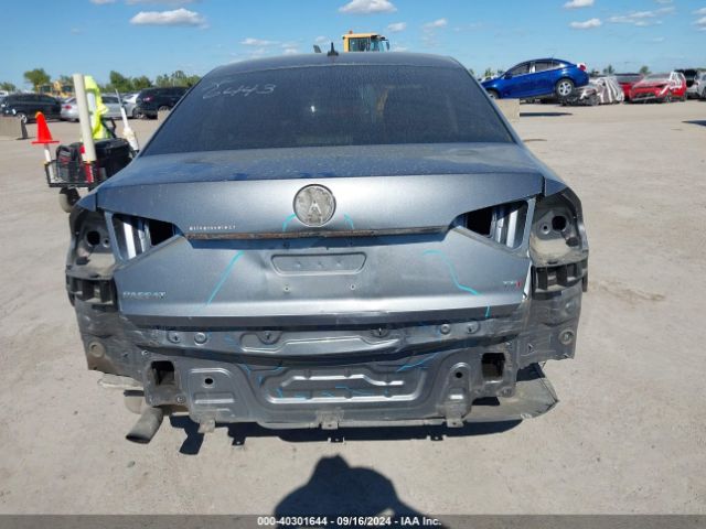 1VWAT7A32HC032467 Volkswagen Passat 1.8t S