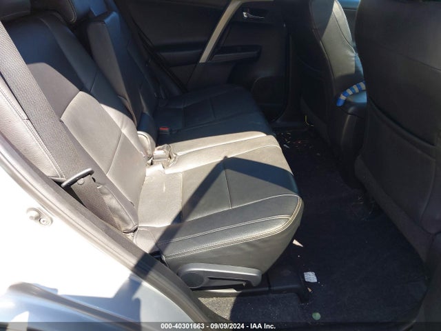 Toyota Rav4 Xle 2018 2T3RFREV8JW797397 Image 8