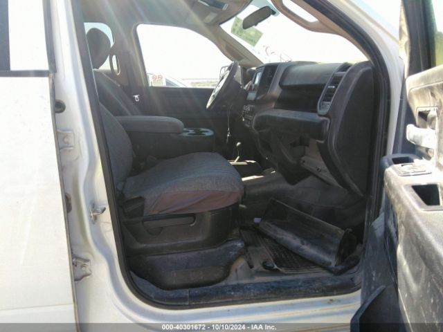 3C6UR5HJ2KG545446 RAM 2500 Tradesman  4x4 8' Box