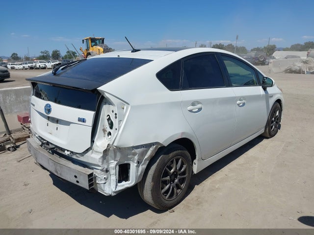 JTDKN3DU4E1742489 Toyota Prius Three