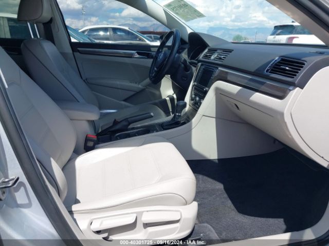 1VWGT7A32HC062160 Volkswagen Passat 1.8t Se