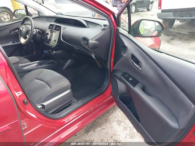 Toyota Prius Two 2017 JTDKBRFU9H3567206 Image 5
