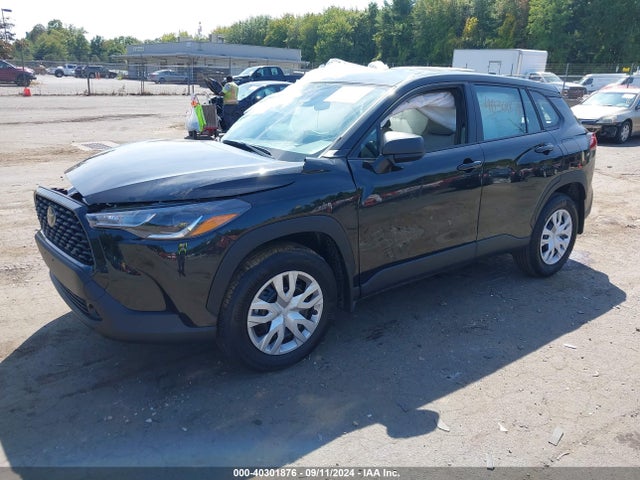 Toyota Corolla Cross L 2024 7MUAAABG8RV107489 Image 2