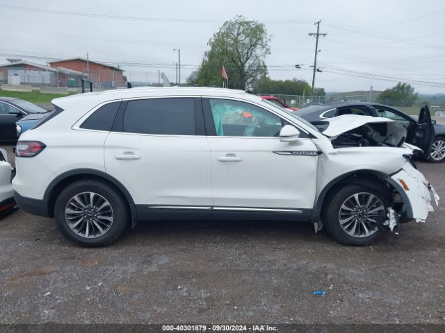 2LMPJ6J9XNBL17589 Lincoln Nautilus Standard