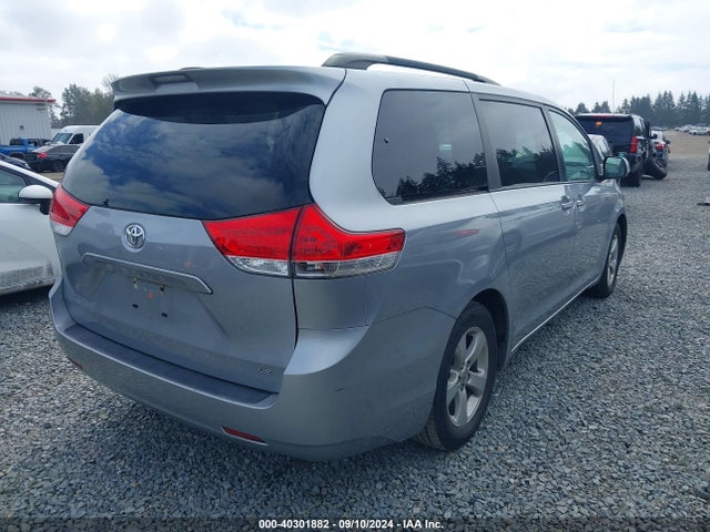 Toyota Sienna Le V6 8 Passenger 2014 5TDKK3DC5ES504802 Image 4