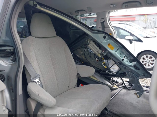 Toyota Sienna Le V6 8 Passenger 2014 5TDKK3DC5ES504802 Image 8