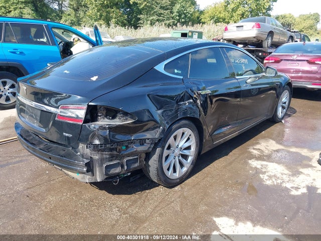 2018 TESLA MODEL S 5YJSA1E27JF275454 Photo 3