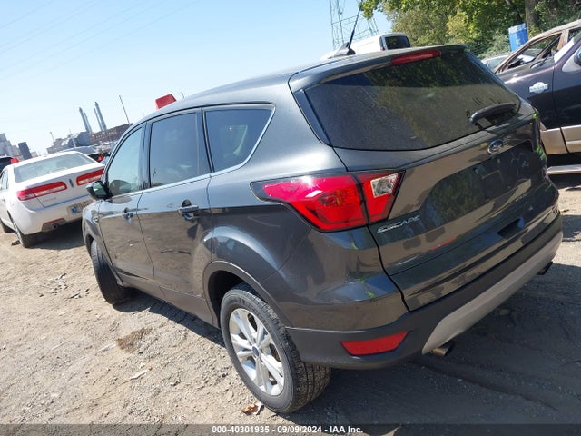 Ford ESCAPE SE 2019 1FMCU0GD1KUA77039 Image 3