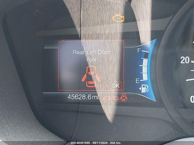 3FA6P0LUXKR212689 Ford Fusion Hybrid Se