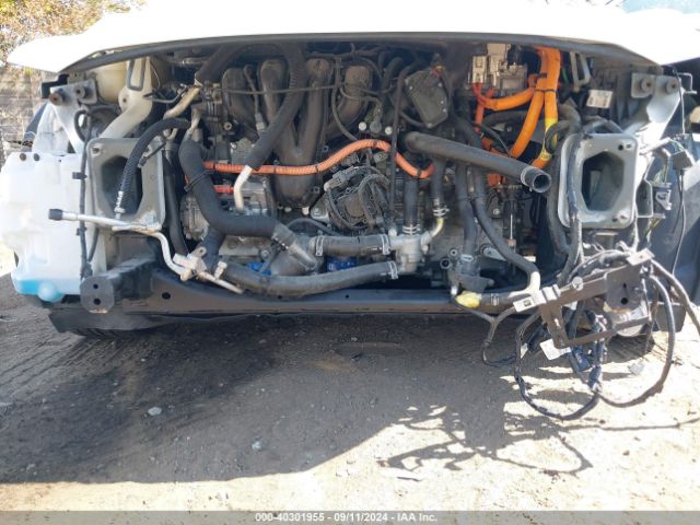 3FA6P0LUXKR212689 Ford Fusion Hybrid Se