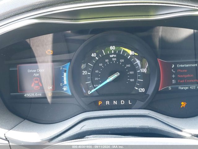 3FA6P0LUXKR212689 Ford Fusion Hybrid Se