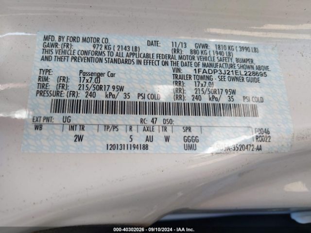 1FADP3J21EL228695 Ford Focus Titanium