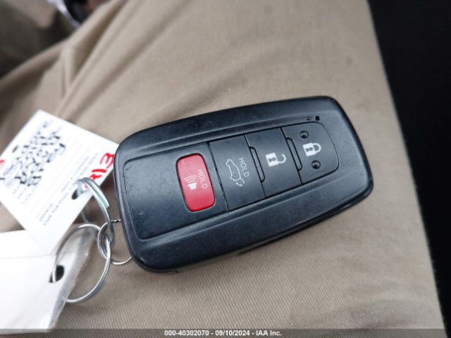JTMC1RFV7KD014572 Toyota Rav4 Xle Premium