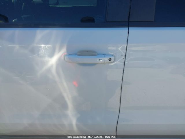 1GCUYDEDXKZ158230 Chevrolet Silverado 1500 Lt