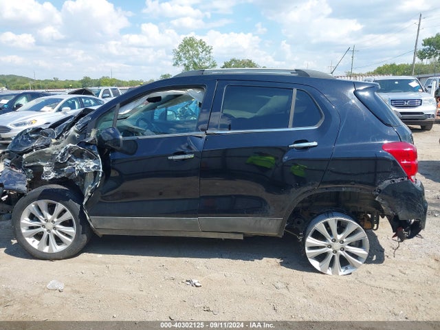3GNCJRSB8HL290460 Chevrolet Trax Premier