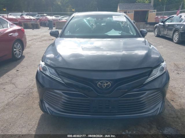 4T1B11HK3JU069451 Toyota CAMRY XLE