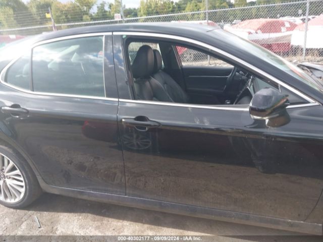 4T1B11HK3JU069451 Toyota CAMRY XLE