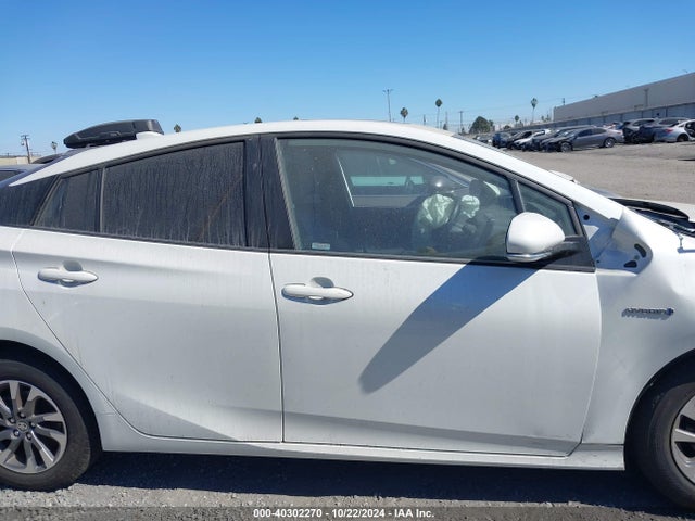 JTDKARFU7K3091872 Toyota Prius Limited