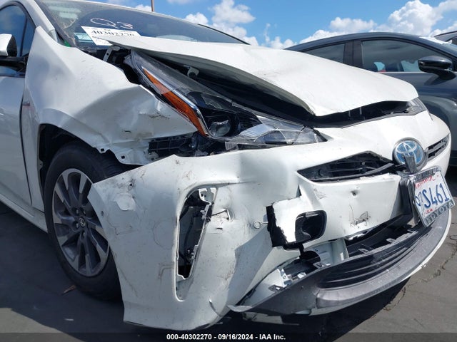 JTDKARFU7K3091872 Toyota Prius Limited