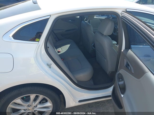 Chevrolet MALIBU LT 2018 1G1ZD5ST4JF232091 Image 8