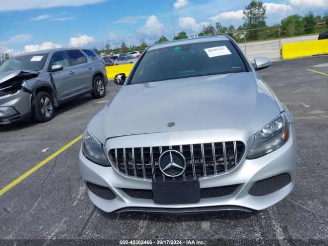 55SWF4JB4JU267661 Mercedes-Benz C 300