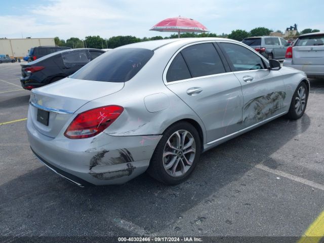 55SWF4JB4JU267661 Mercedes-Benz C 300
