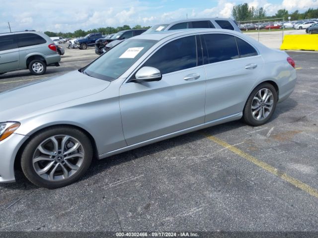 55SWF4JB4JU267661 Mercedes-Benz C 300