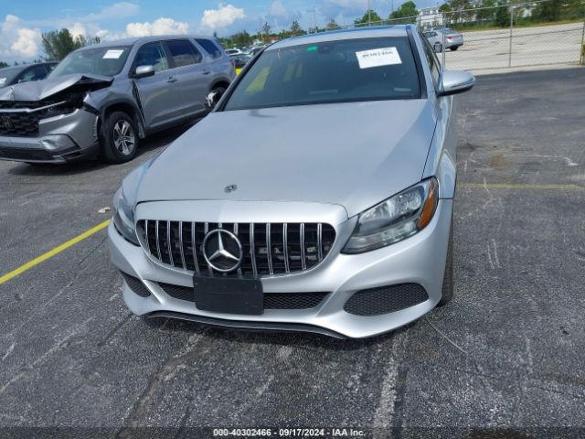 55SWF4JB4JU267661 Mercedes-Benz C 300