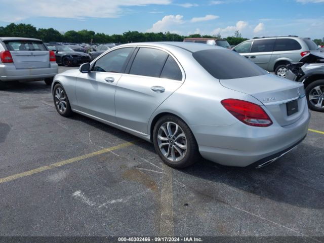 55SWF4JB4JU267661 Mercedes-Benz C 300
