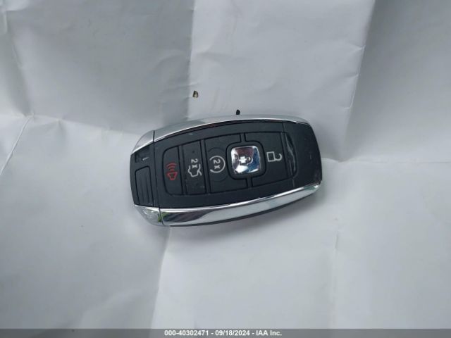 2LMPJ8LR3JBL17596 Lincoln Mkx Reserve
